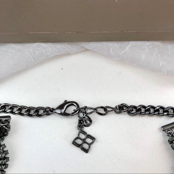 BcbgMaxazria Statement Necklace - Picture 4 of 4
